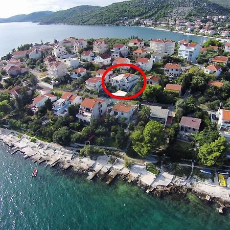 Apartments By The Sea Seget Vranjica, Trogir - 10328 Kültér fotó