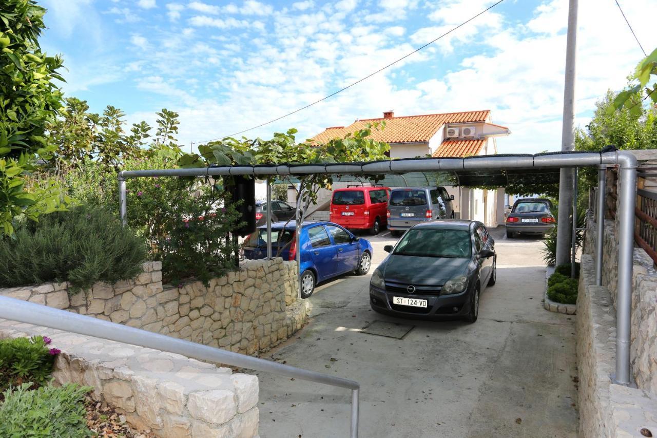 Apartments By The Sea Seget Vranjica, Trogir - 10328 Kültér fotó